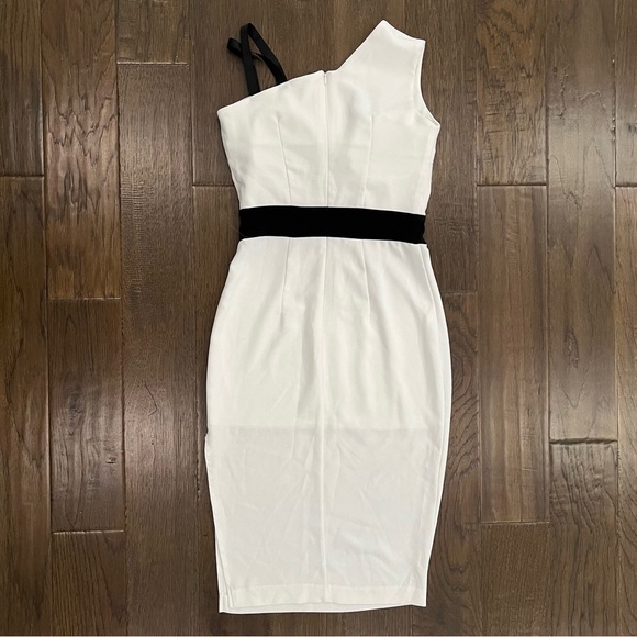 O.B Dress - Picture 4 of 9